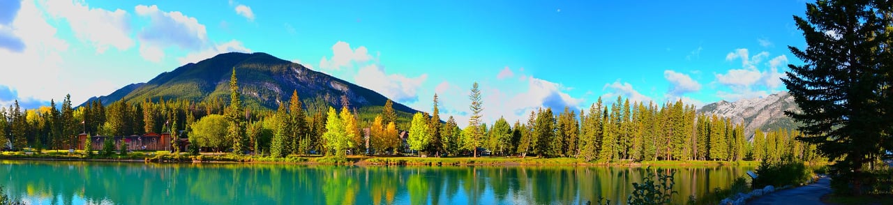 Lake, trees and mountain in Alberta, Canada